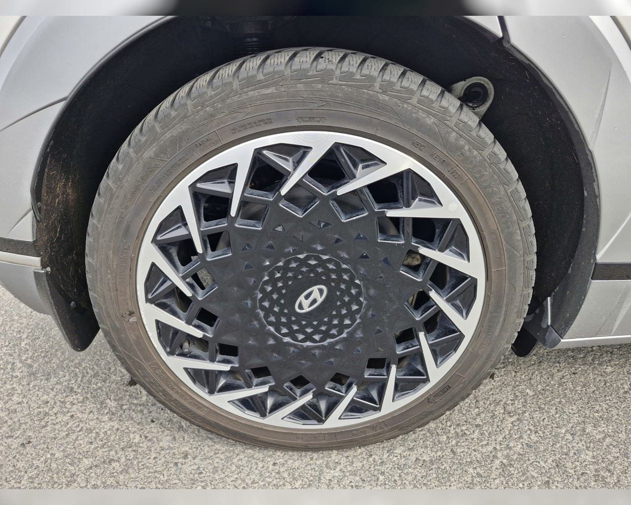 HYUNDAI IONIQ5 PREMIUM AWD