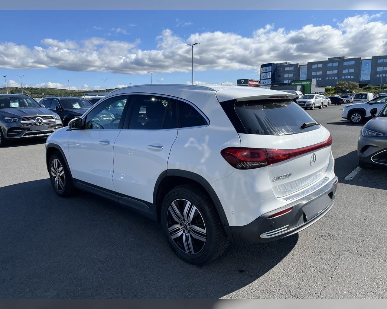MERCEDES-BENZ EQA 250 PROGRESSIVE
