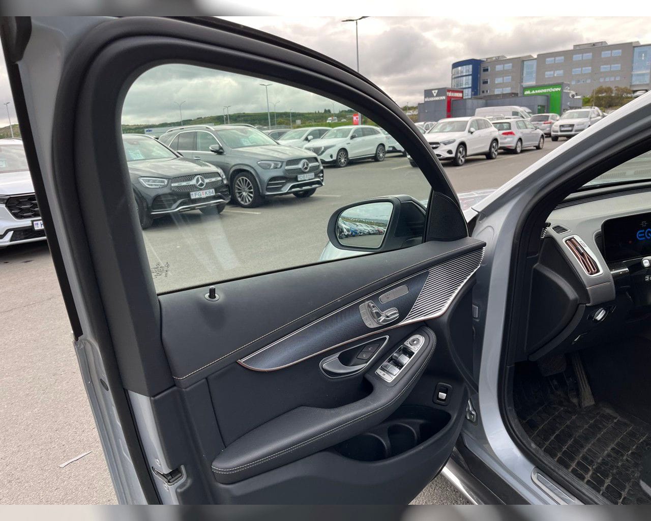 MERCEDES-BENZ EQC 400 4MATIC FINAL EDITION