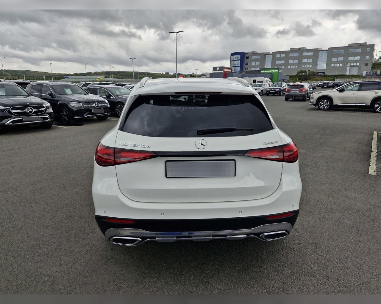MERCEDES-BENZ GLC 300 E 4MATIC PROGRESSIVE