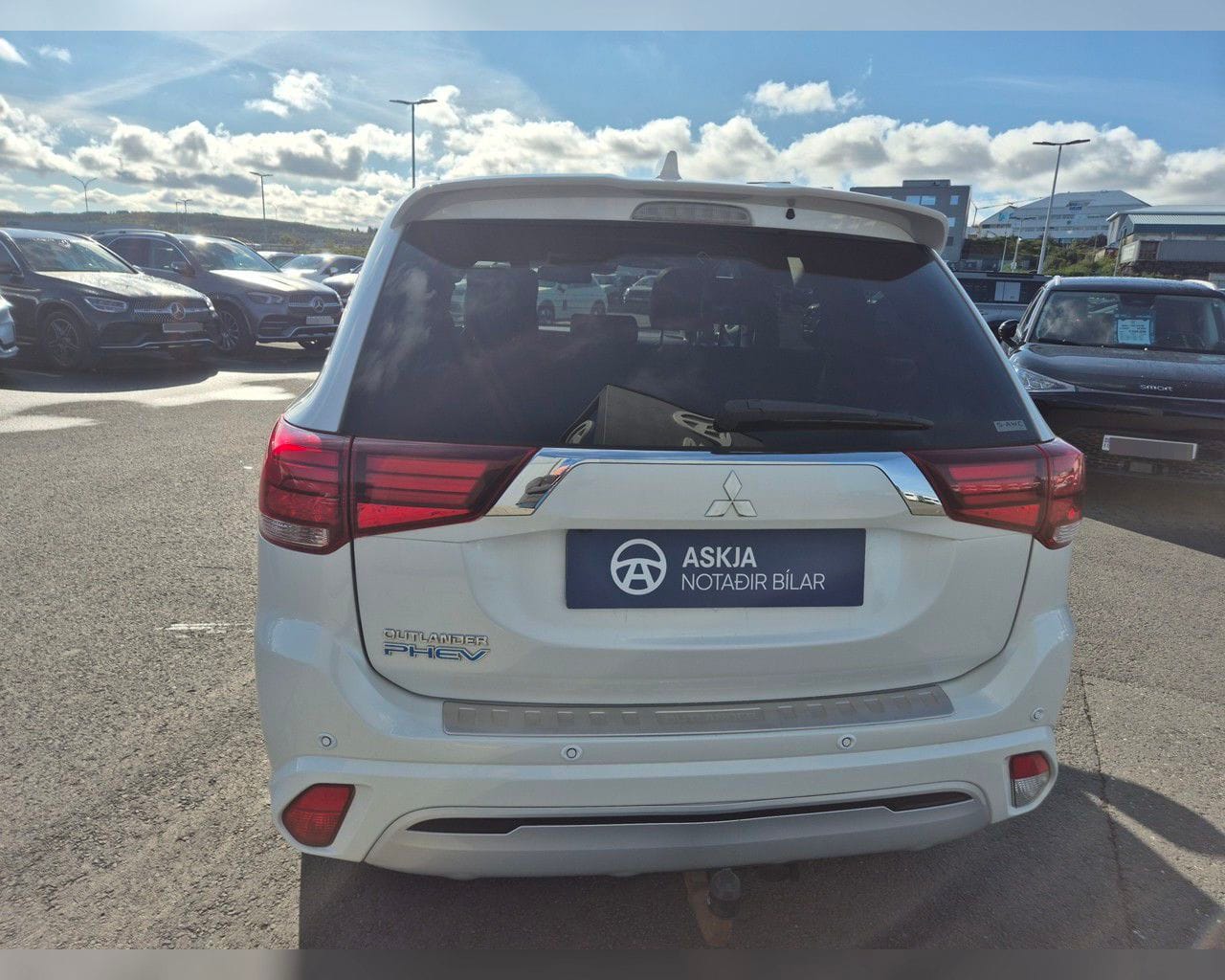 MITSUBISHI OUTLANDER INSTYLE PHEV
