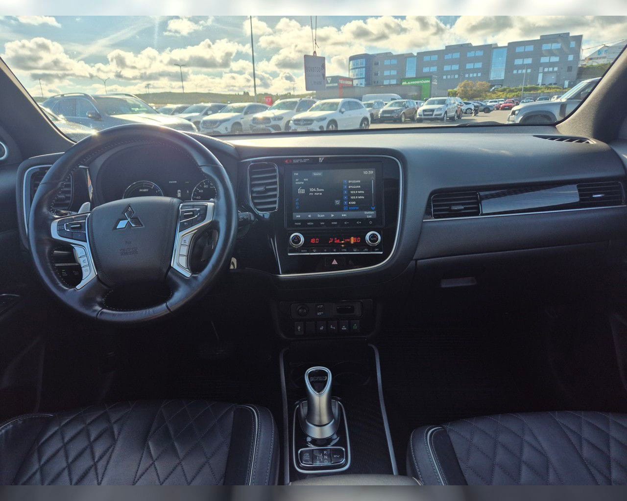 MITSUBISHI OUTLANDER INSTYLE PHEV