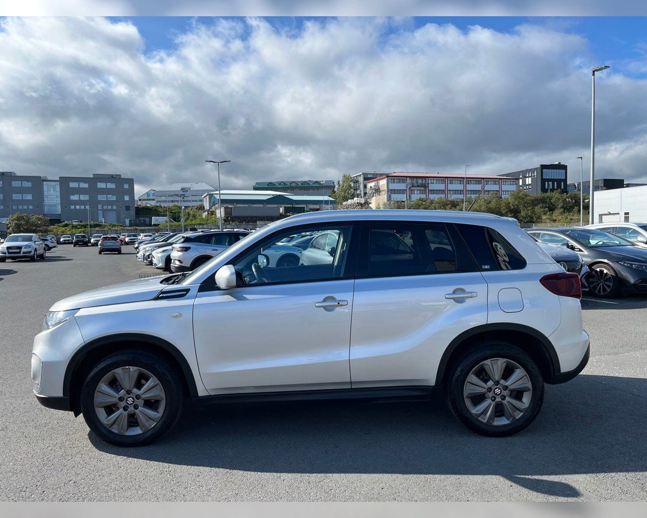 SUZUKI VITARA HYBRID