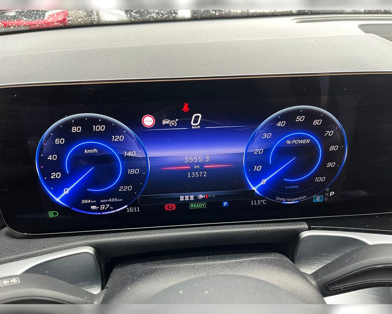 MERCEDES-BENZ EQB 300 4MATIC PROGRESSIVE