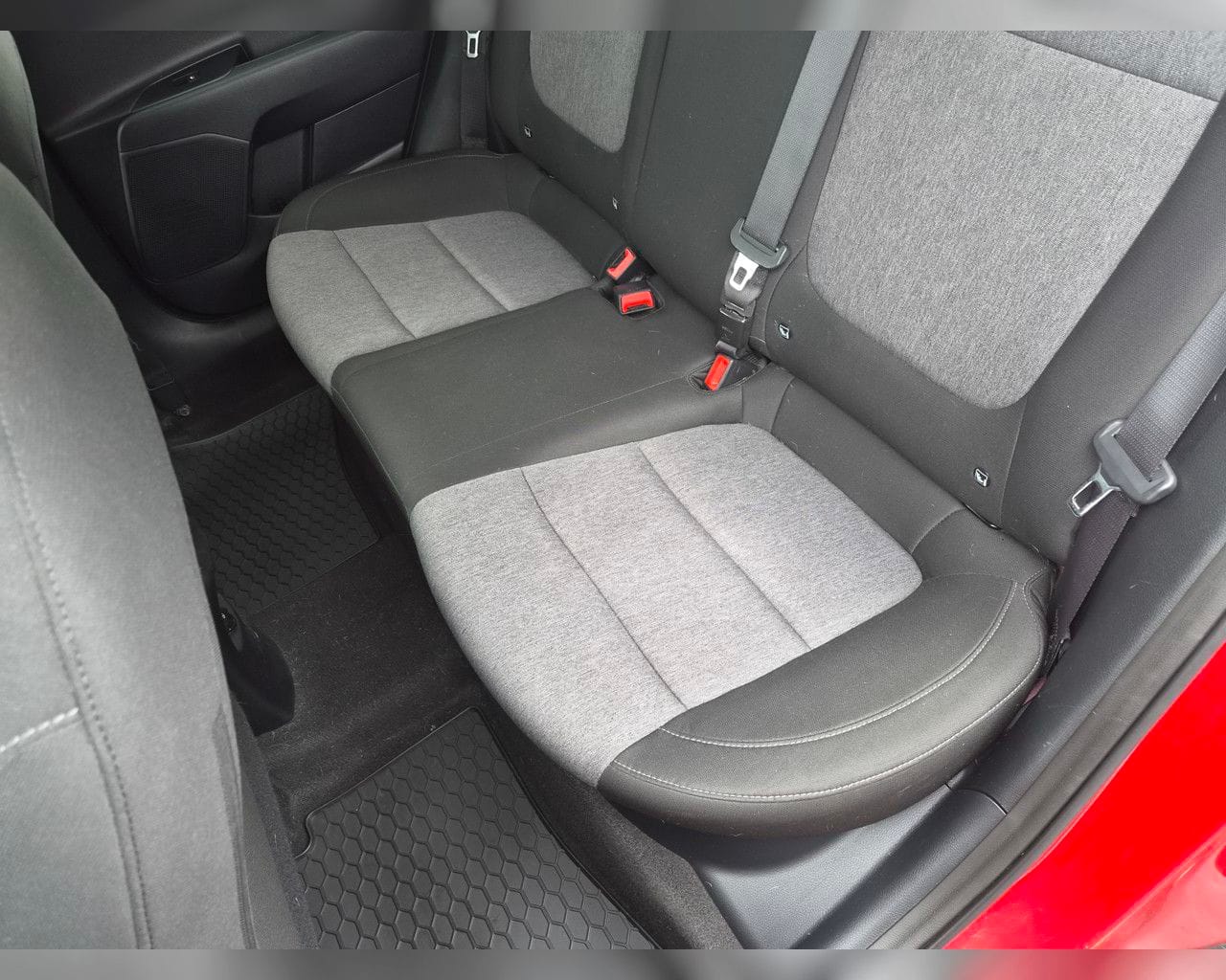 KIA STONIC URBAN
