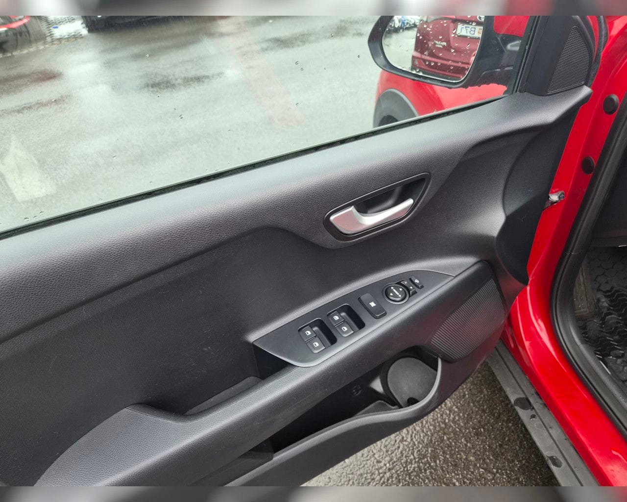 KIA STONIC URBAN