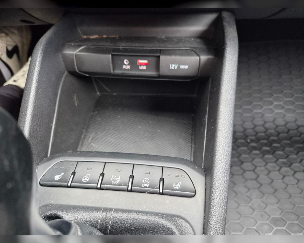 KIA STONIC URBAN