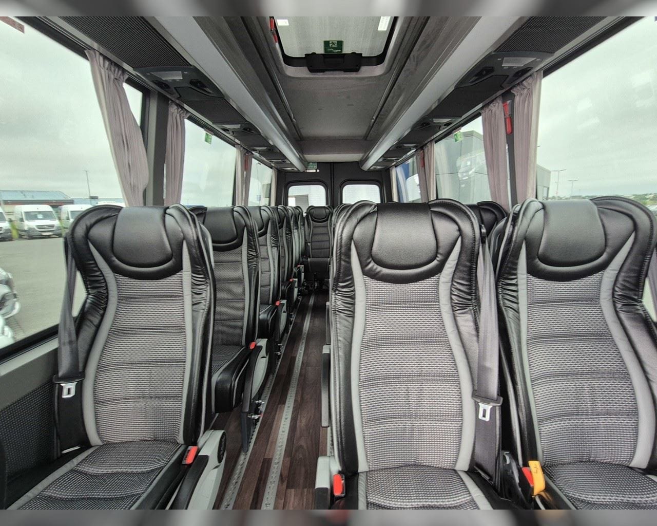 MERCEDES-BENZ SPRINTER 519 19+1