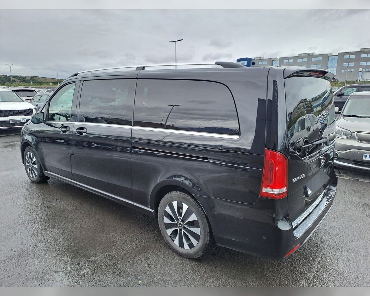 MERCEDES-BENZ EQV PROGRESSIVE LANGUR
