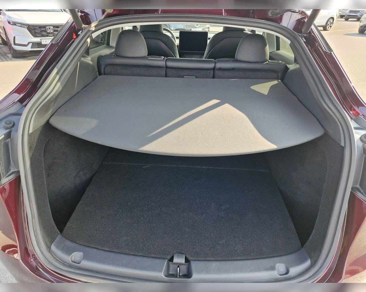 TESLA MODEL Y SR