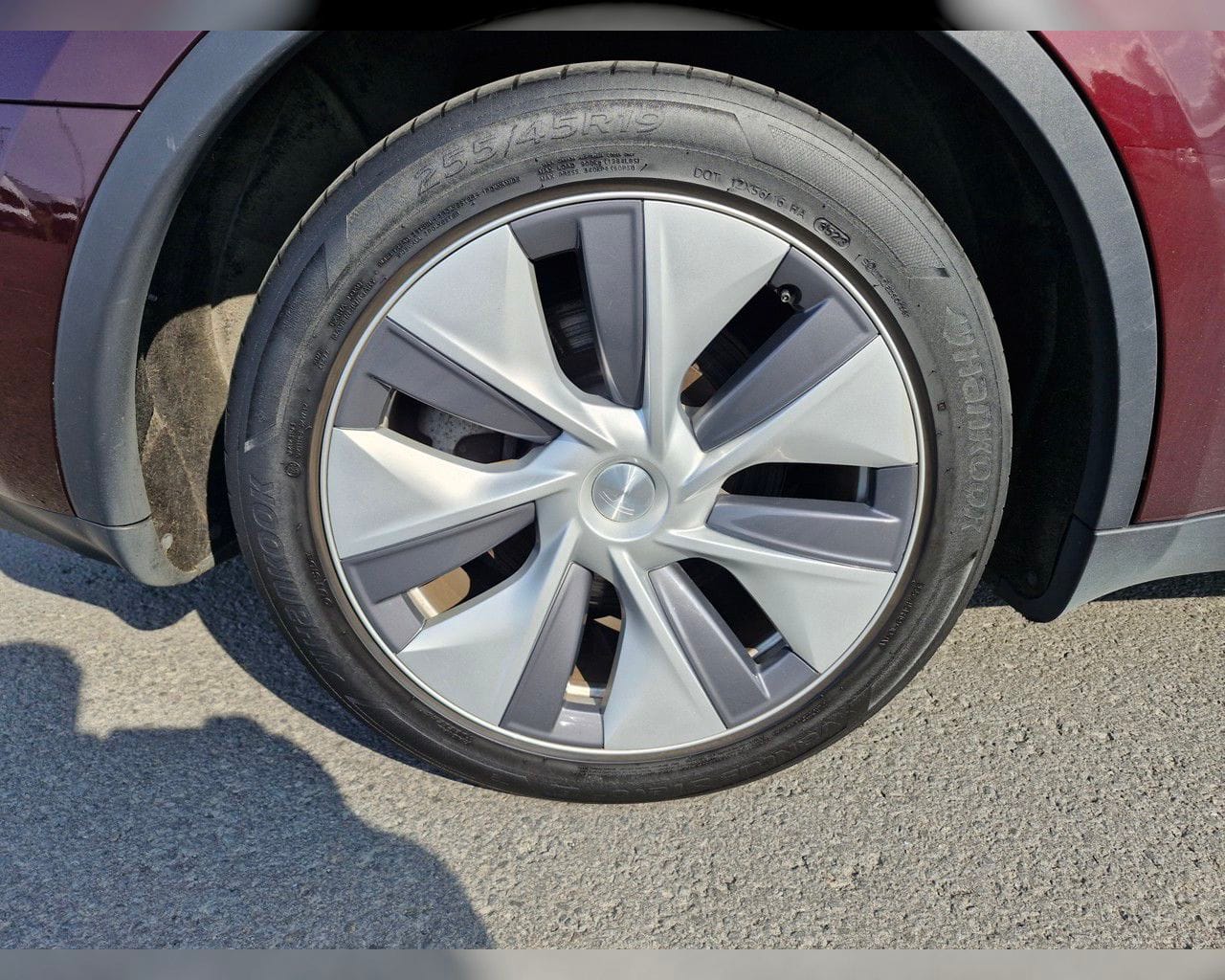 TESLA MODEL Y SR
