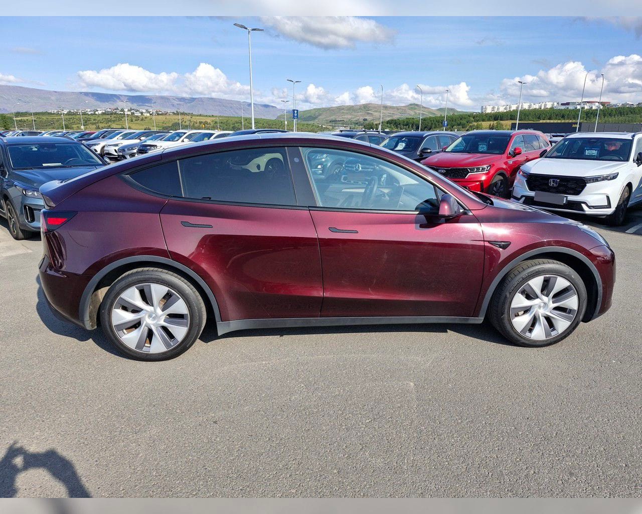 TESLA MODEL Y SR