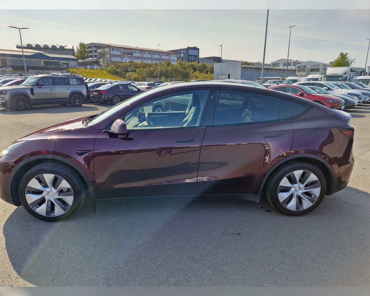TESLA MODEL Y SR