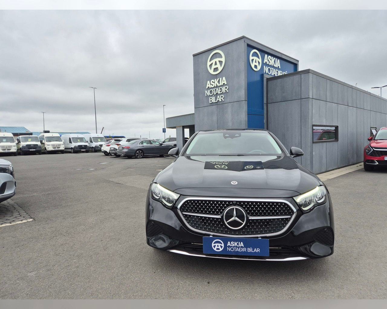 MERCEDES-BENZ E 300 4MATIC PROGRESSIVE