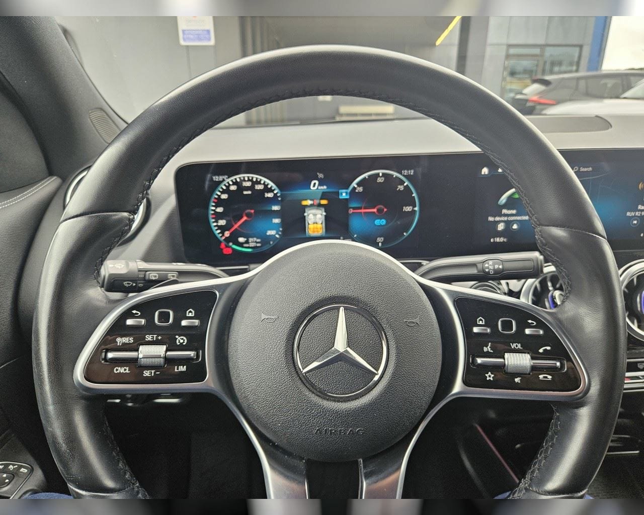MERCEDES-BENZ EQA 300 4MATIC PROGRESSIVE