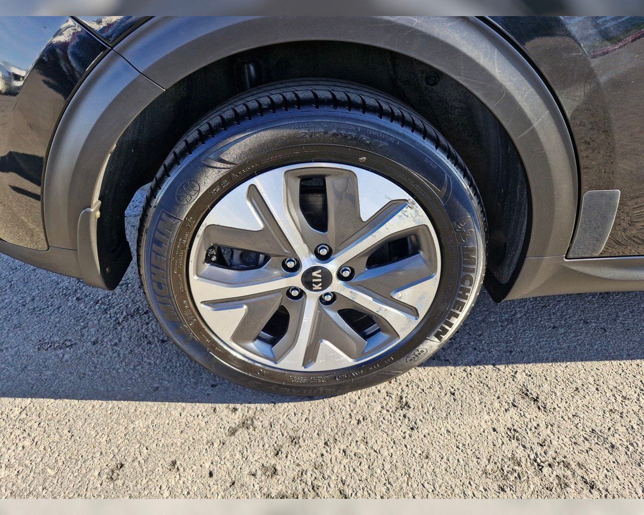 KIA NIRO URBAN 64KWH
