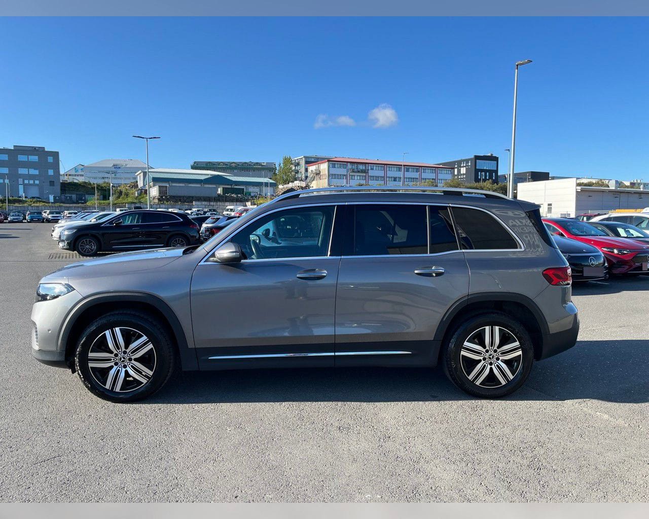 MERCEDES-BENZ EQB 300 4MATIC PROGRESSIVE