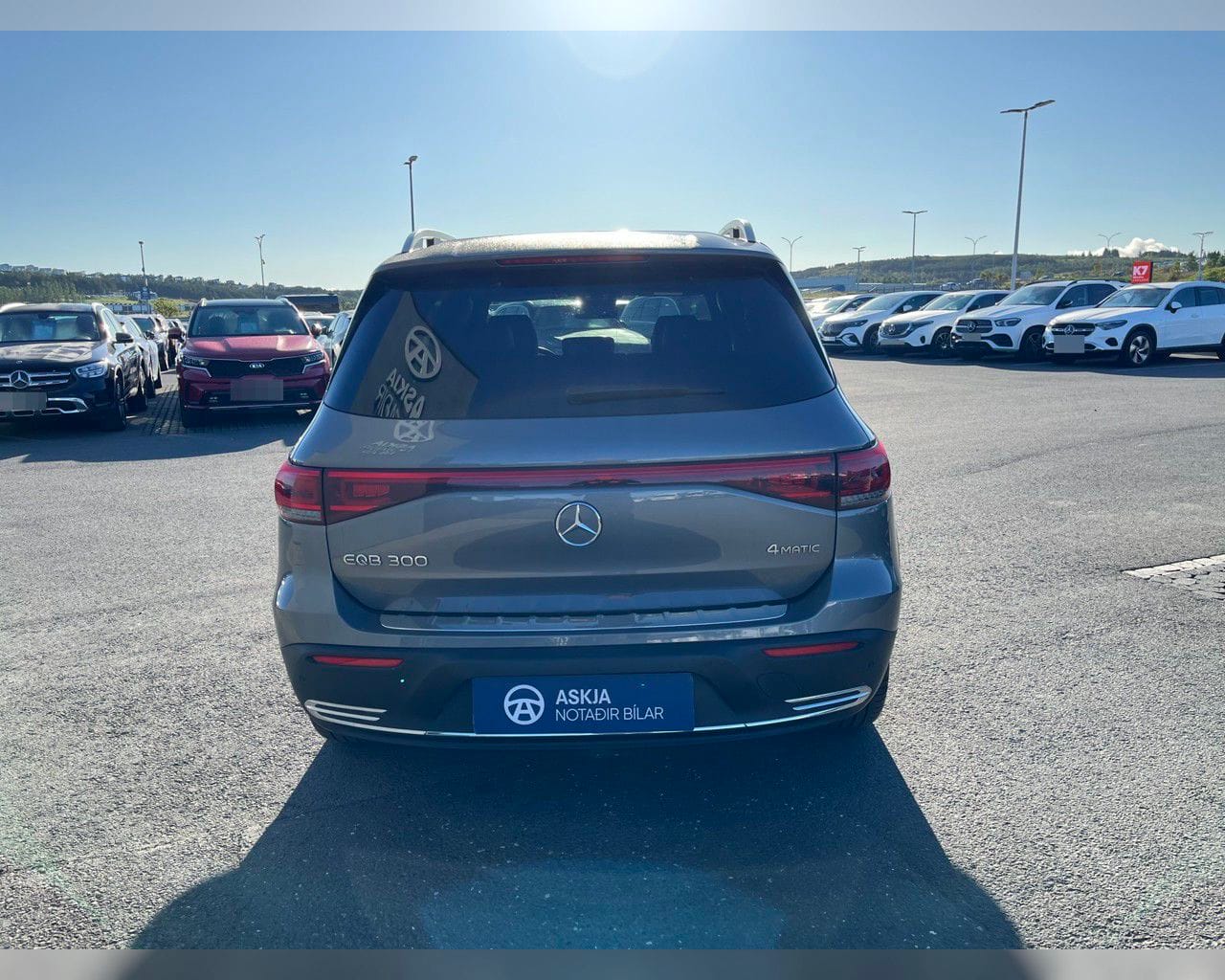 MERCEDES-BENZ EQB 300 4MATIC PROGRESSIVE