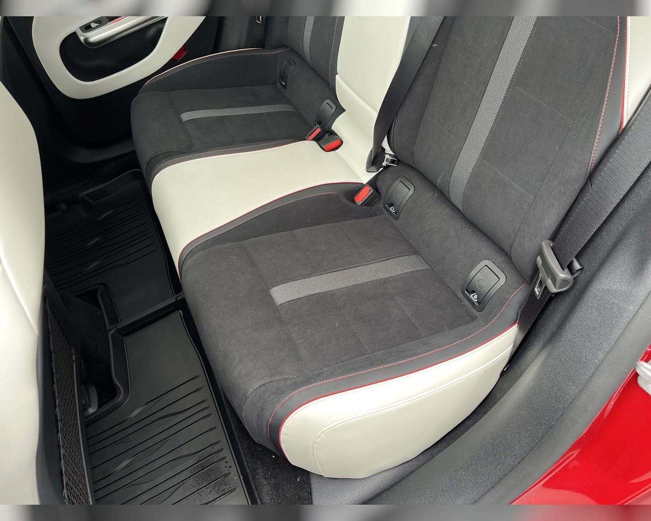 MERCEDES-BENZ CLA 350 4MATIC PROGRESSIVE