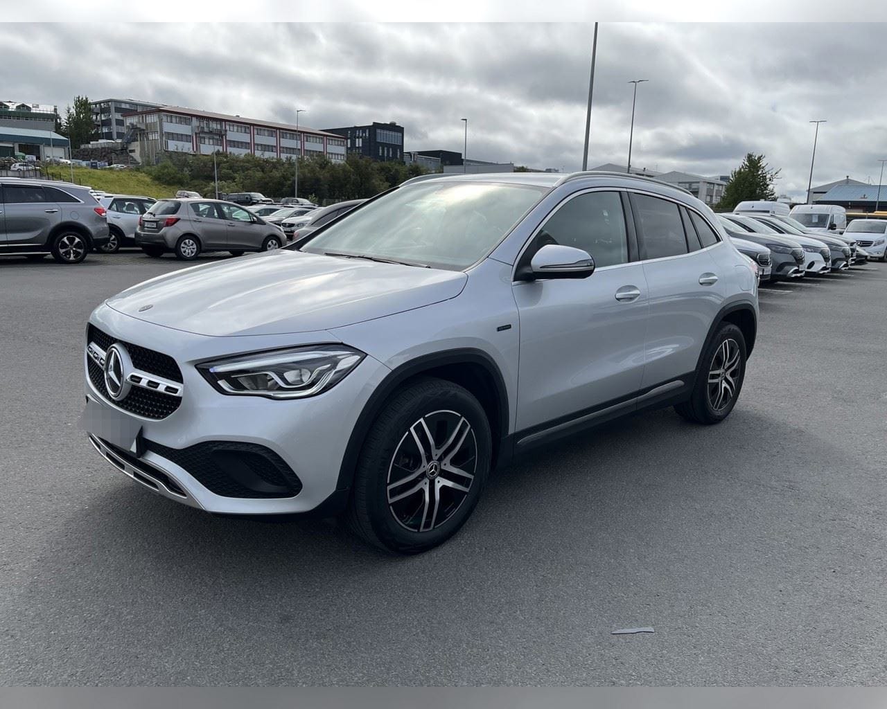 MERCEDES-BENZ GLA 250 E PROGRESSIVE