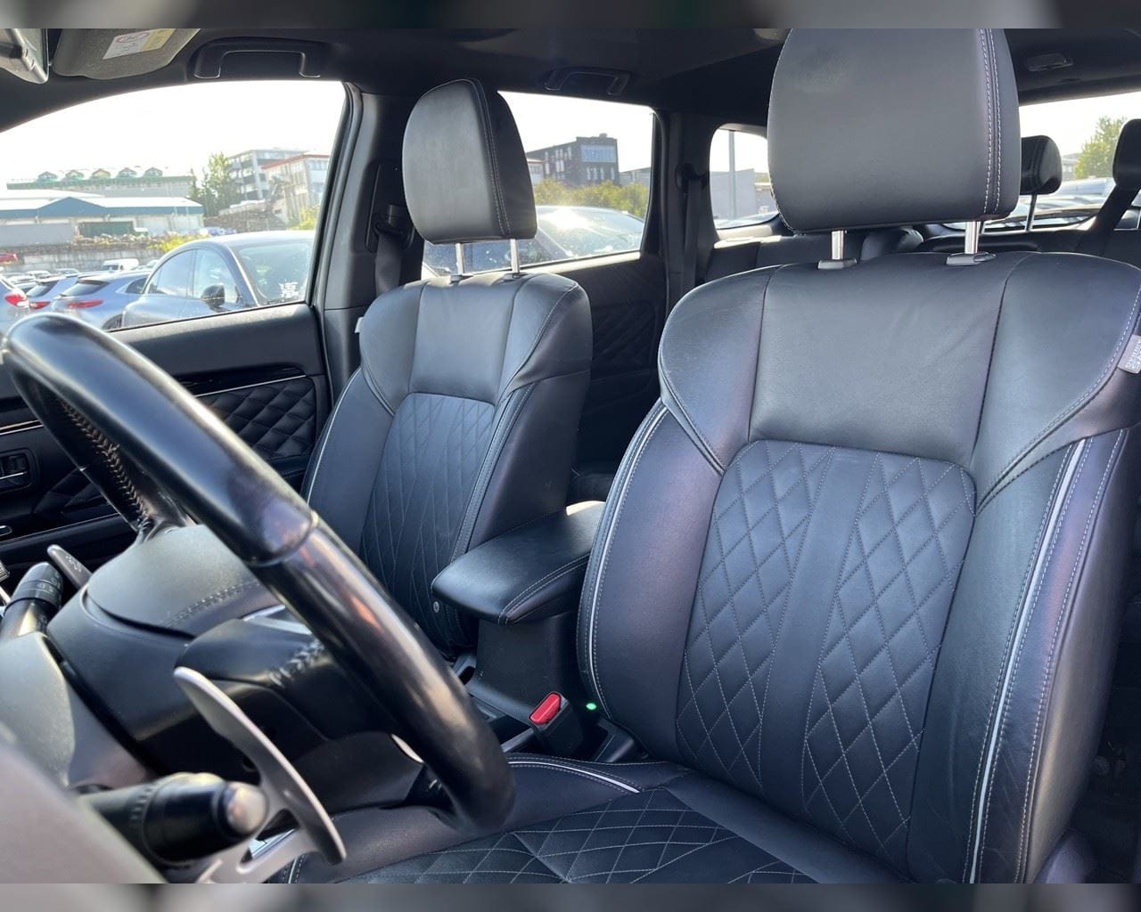 MITSUBISHI OUTLANDER PHEV