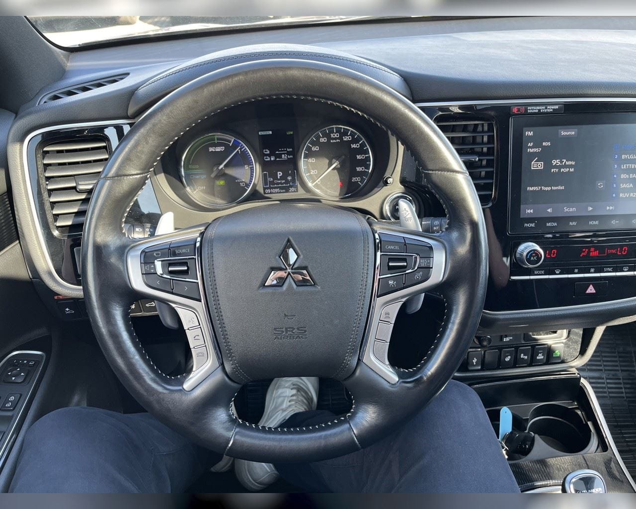 MITSUBISHI OUTLANDER PHEV