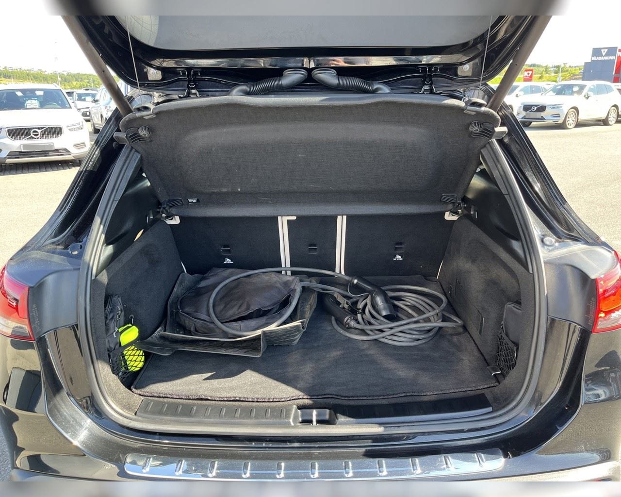 MERCEDES-BENZ EQA 300 4MATIC PROGRESSIVE