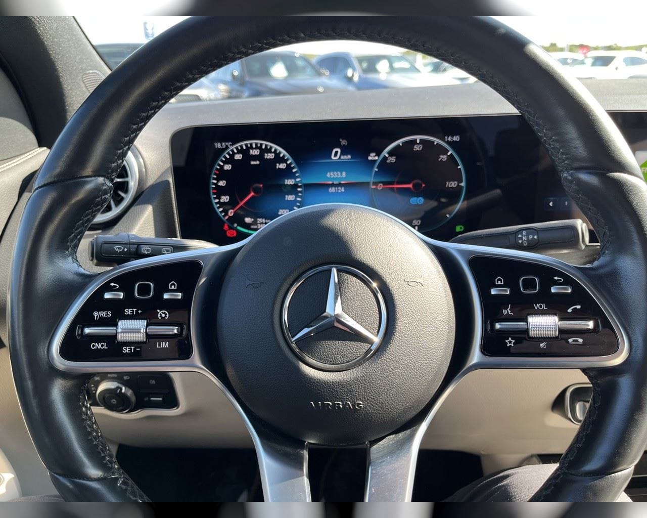 MERCEDES-BENZ EQA 300 4MATIC PROGRESSIVE