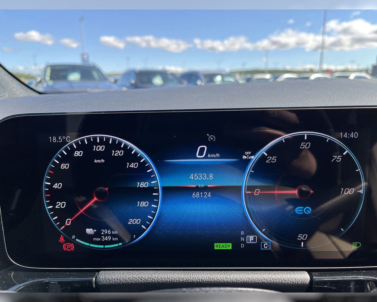MERCEDES-BENZ EQA 300 4MATIC PROGRESSIVE