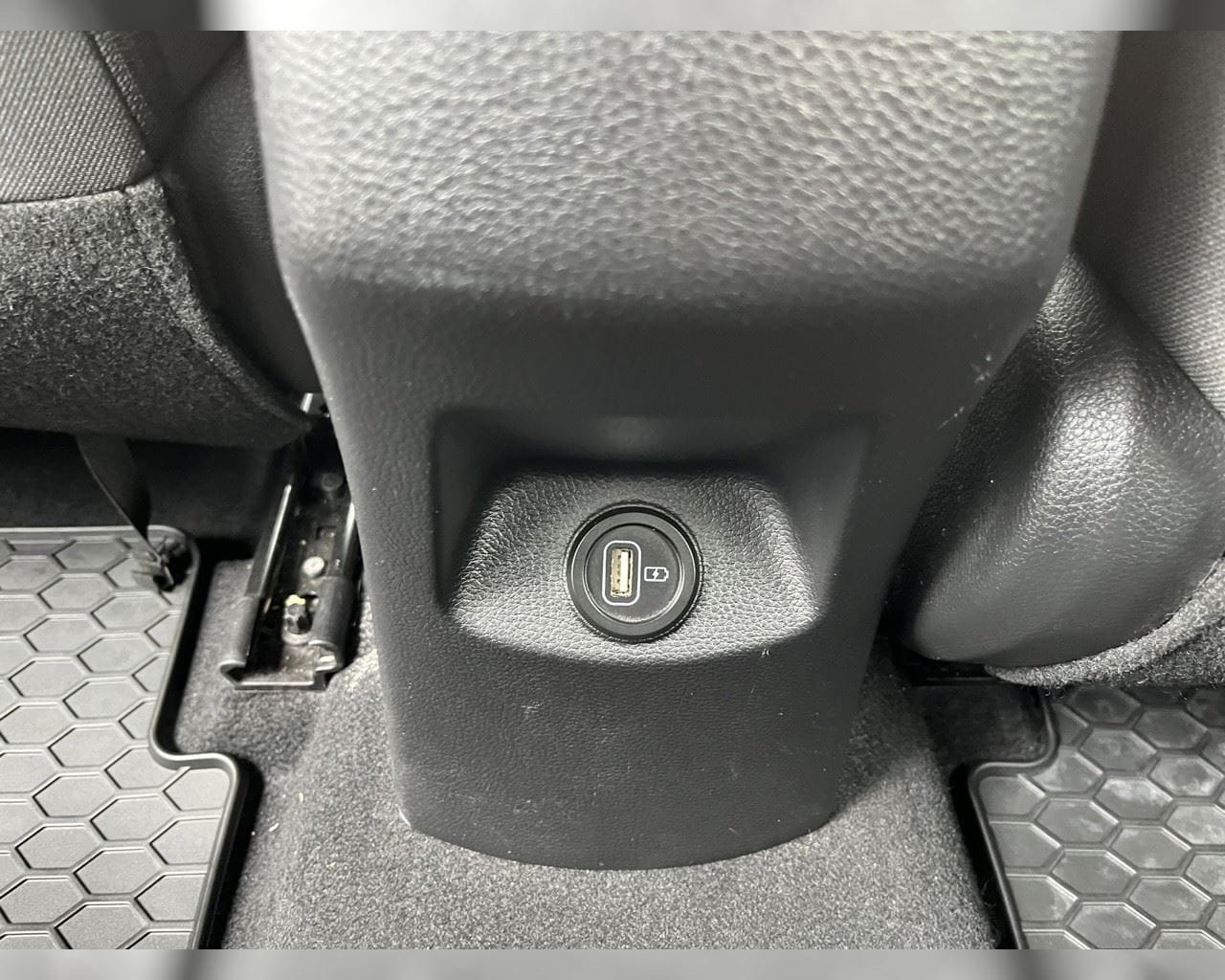 KIA STONIC URBAN