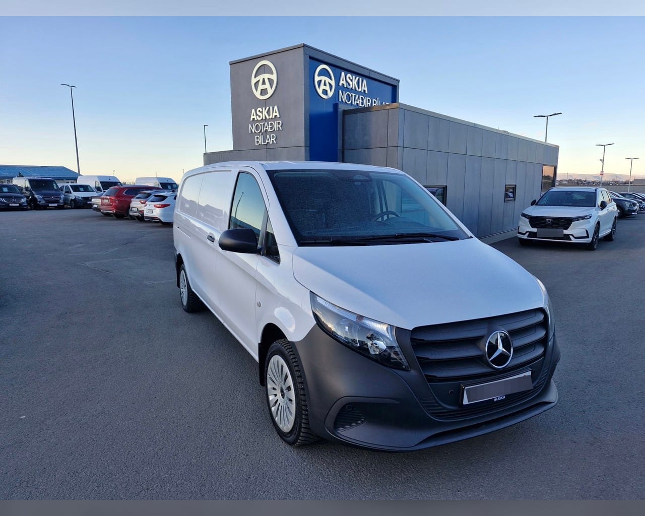 MERCEDES-BENZ VITO 114 LANGUR BASIC