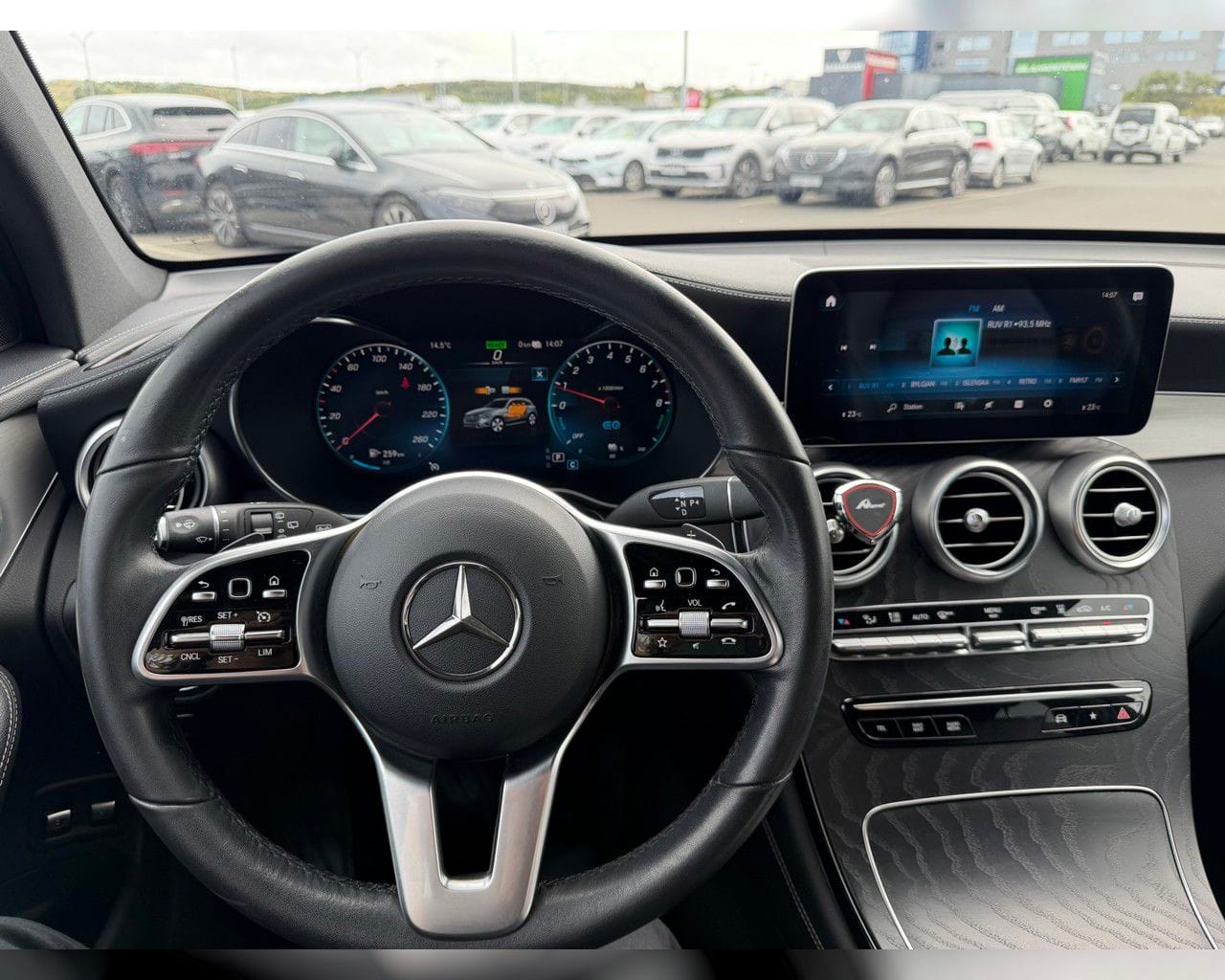 MERCEDES-BENZ GLC 300 E 4MATIC