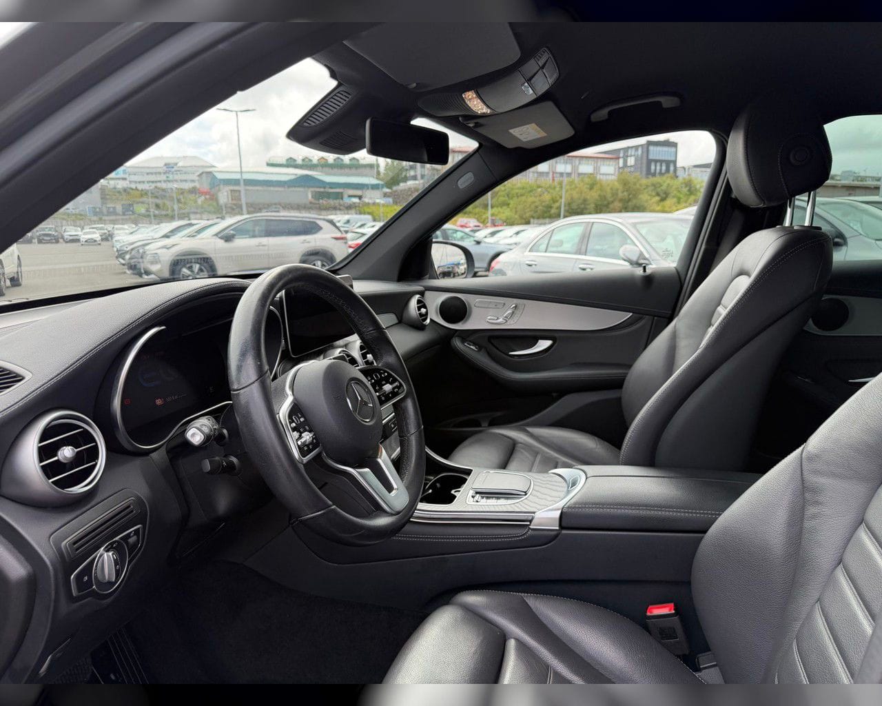 MERCEDES-BENZ GLC 300 E 4MATIC