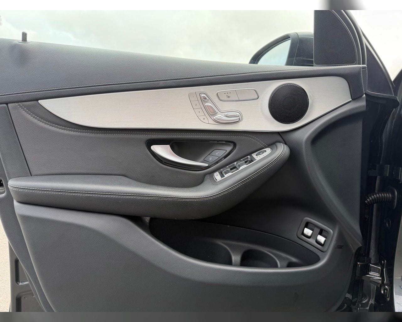 MERCEDES-BENZ GLC 300 E 4MATIC