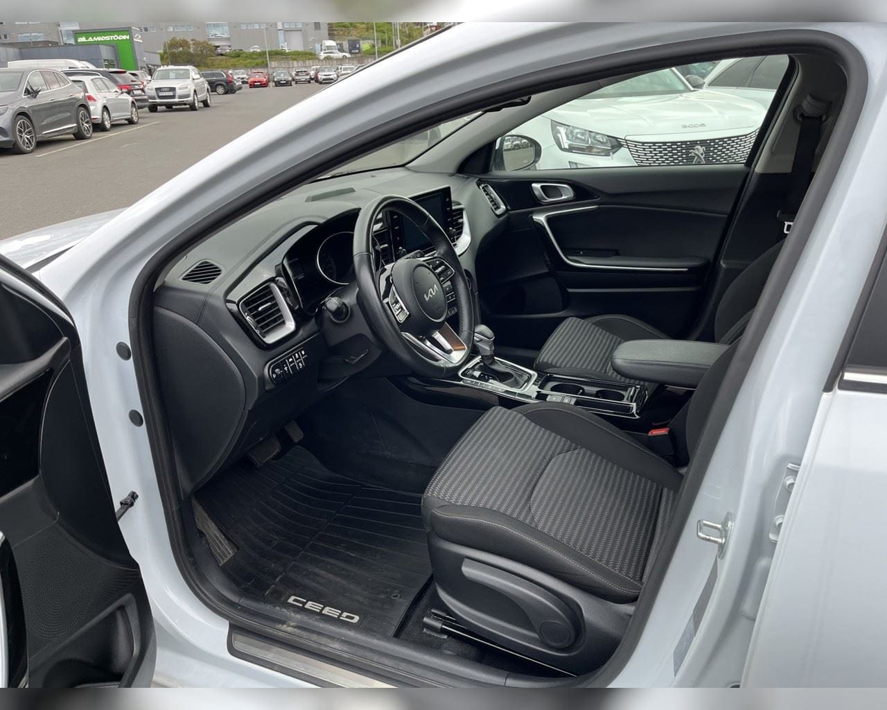 KIA CEED SW PHEV URBAN